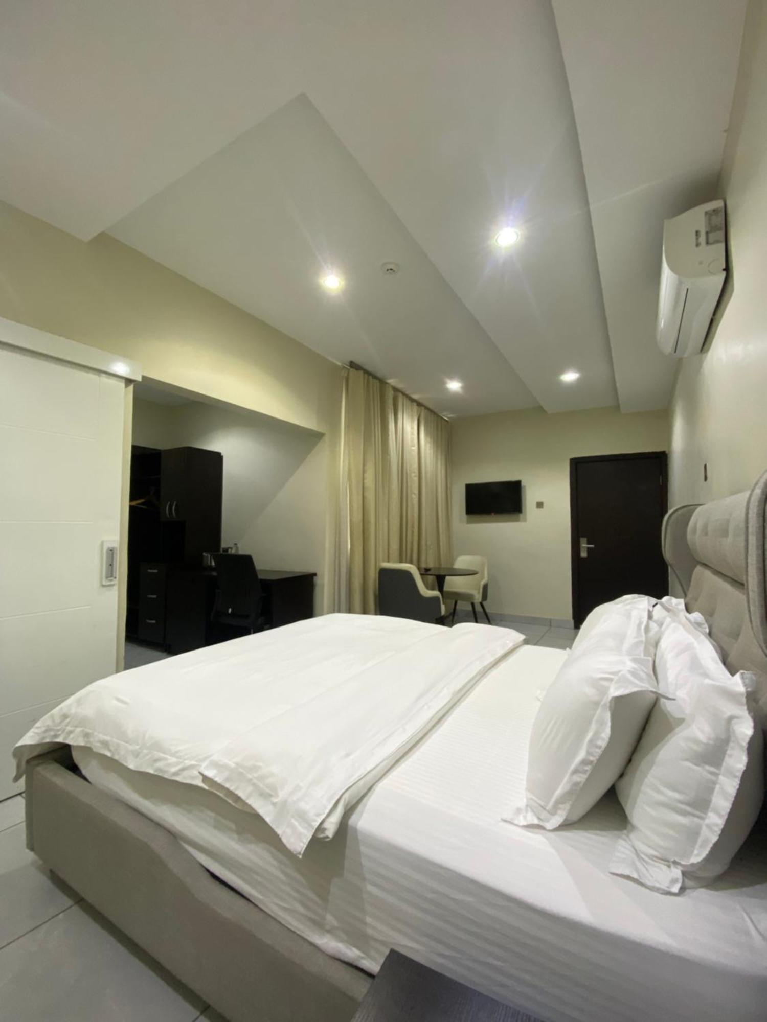 Emmaag Hotel, Ibadan Exterior photo